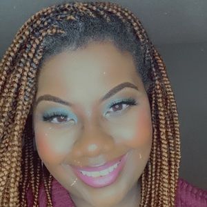 Meet your Posher, Jacale